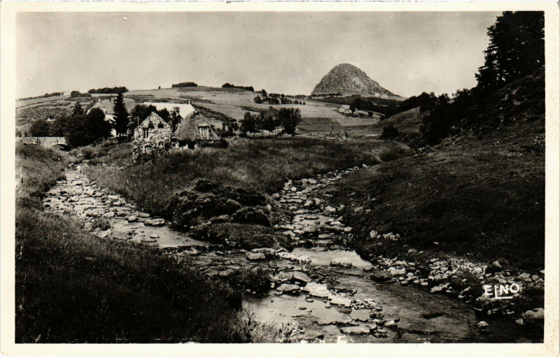 Carte postale ancienne Gerbier-des-Joncs - La Loire et son premier confluent l'Aigueneire à Son