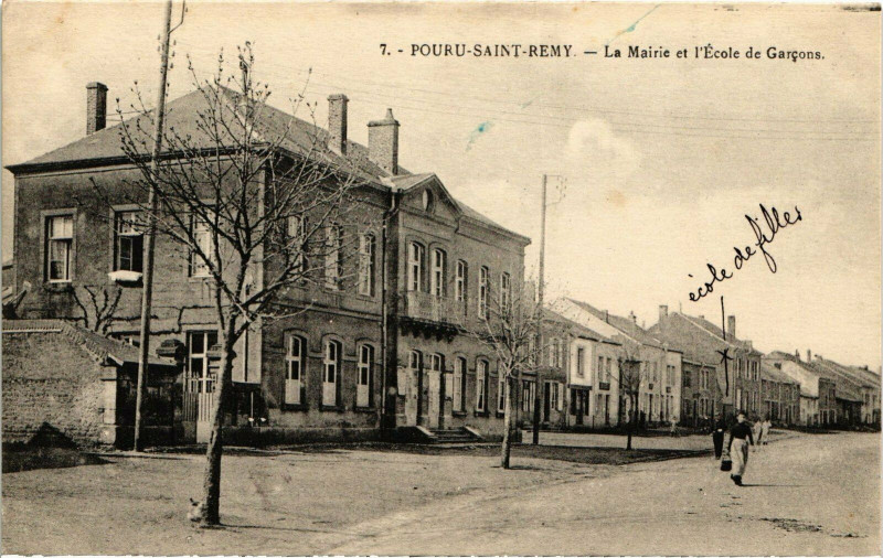 Carte postale ancienne Pouru-Saint-Remy - La Mairie et l'Ecole de Garcons à Pouru-Saint-Remy