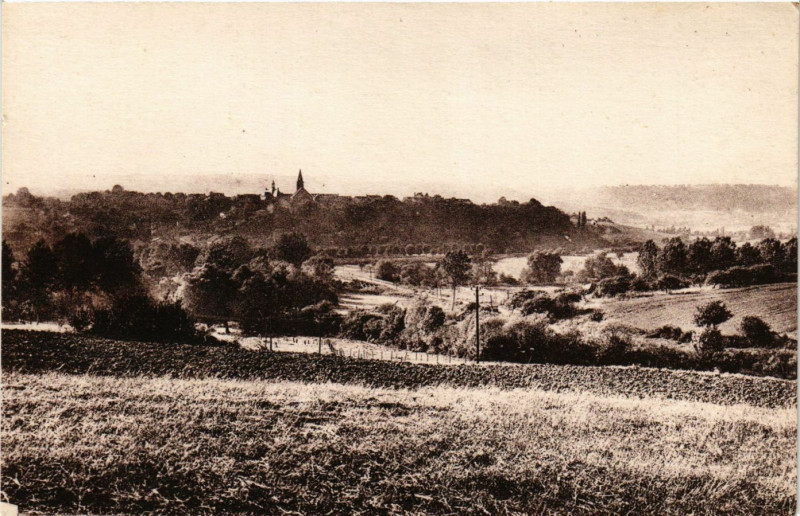 Carte postale ancienne Apremont-sur-Aire - Vue générale à Apremont