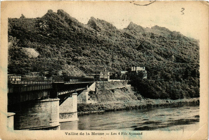 Carte postale ancienne Vallée de la Meuse - Les 4 fils Aymand