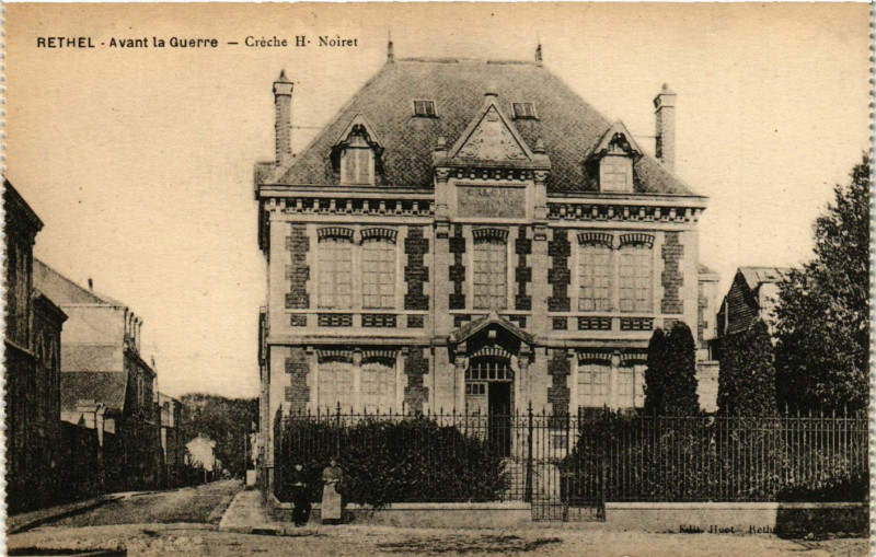 Carte postale ancienne Rethel - Avant la Guerre - Créche H - Noires à Rethel