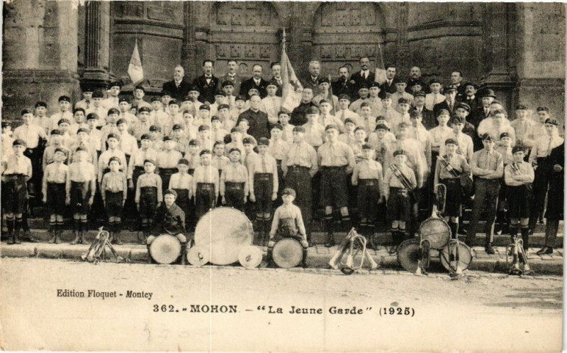 Carte postale ancienne Mohon - La Jeune Garde 1925