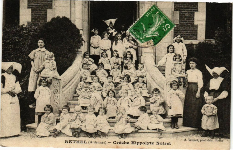 Carte postale ancienne Rethel - Creche Hippolyte Noiret à Rethel
