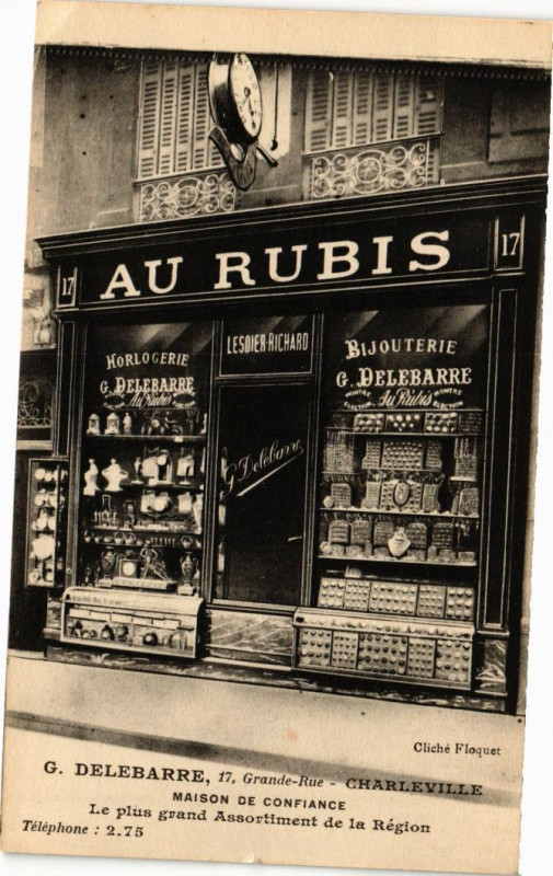 Carte postale ancienne Charleville - Maison de confiance à Son