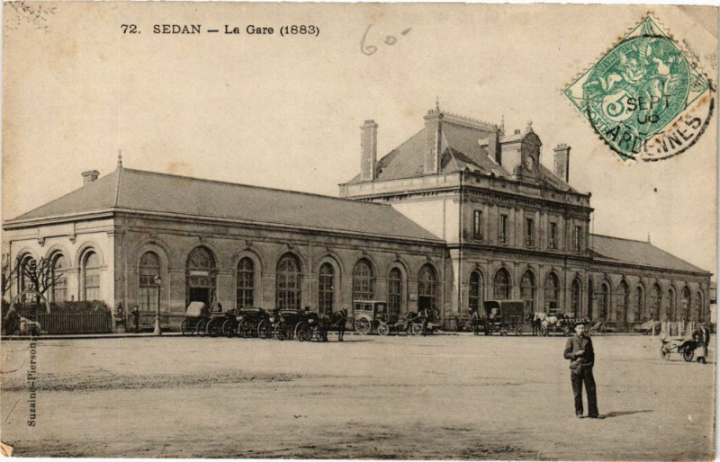Carte postale ancienne Sedan - La Gare à Sedan