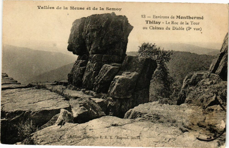 Carte postale ancienne Thilay - Le Roc de la Tour à Thilay