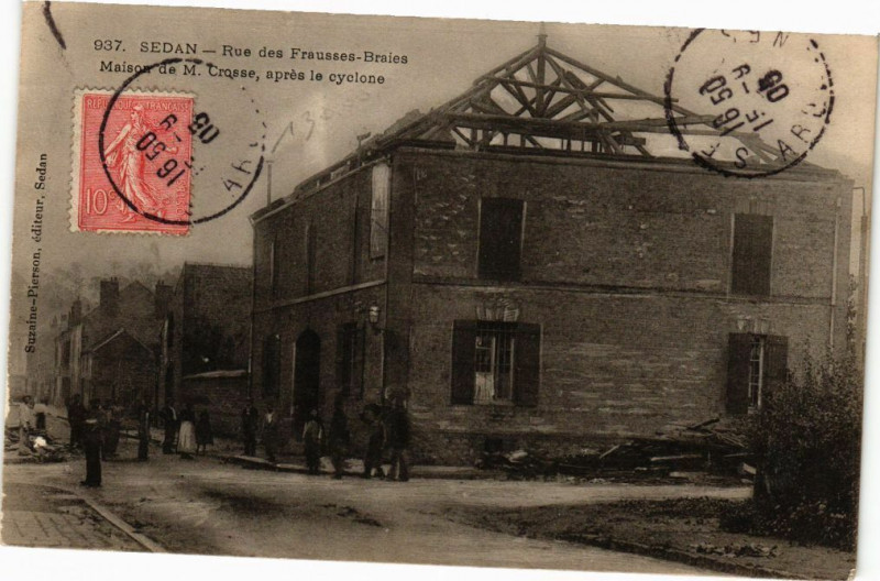 Carte postale ancienne Sedan - Rue des Frausses-Braies à Sedan