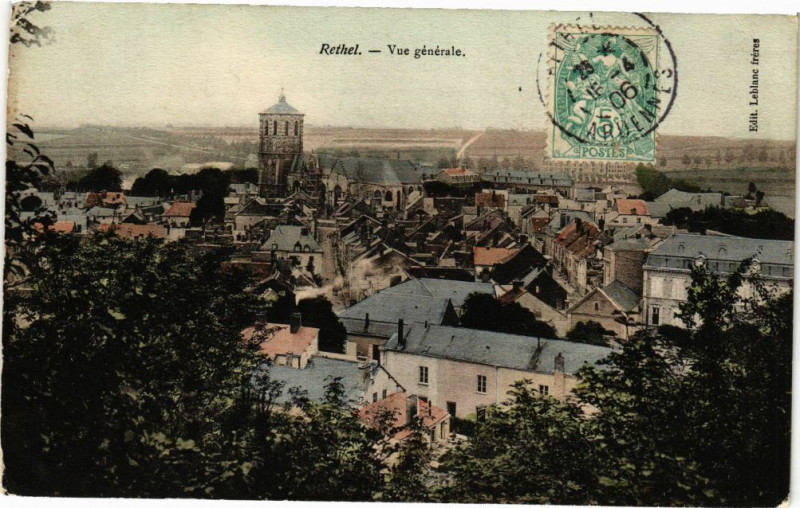 Carte postale ancienne Rethel - Vue générale à Rethel
