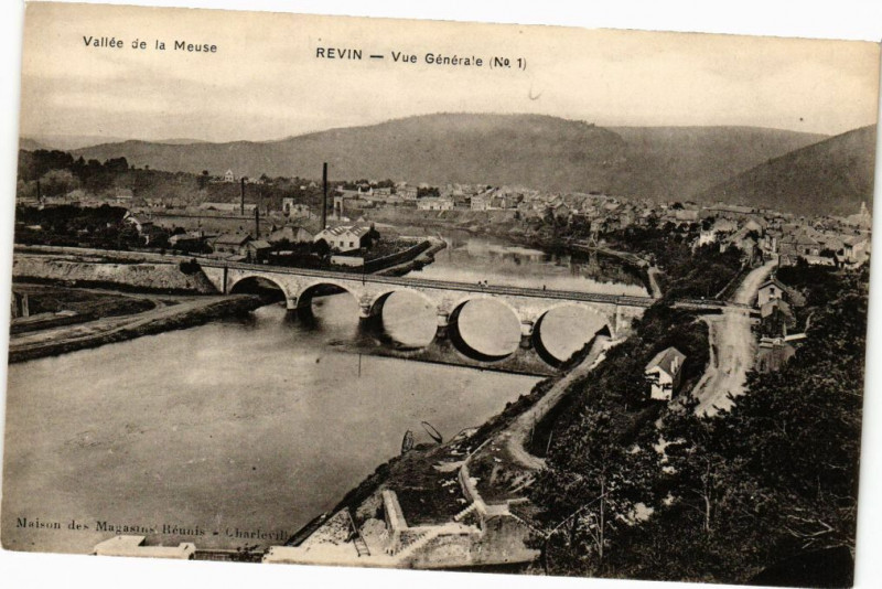 Carte postale ancienne Revin - Vue génarale à Revin
