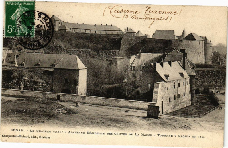 Carte postale ancienne Sedan - Le Chateau à Sedan