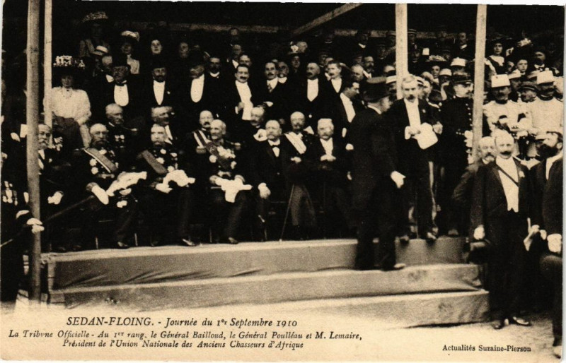 Carte postale ancienne Sedan Floing Journée du 1er Septembre 1910 La Tribune Officielle à Sedan