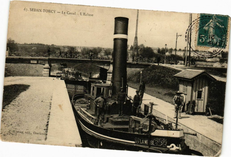 Carte postale ancienne Sedan - Torcy - Le Canal - L'Ecluse à Sedan