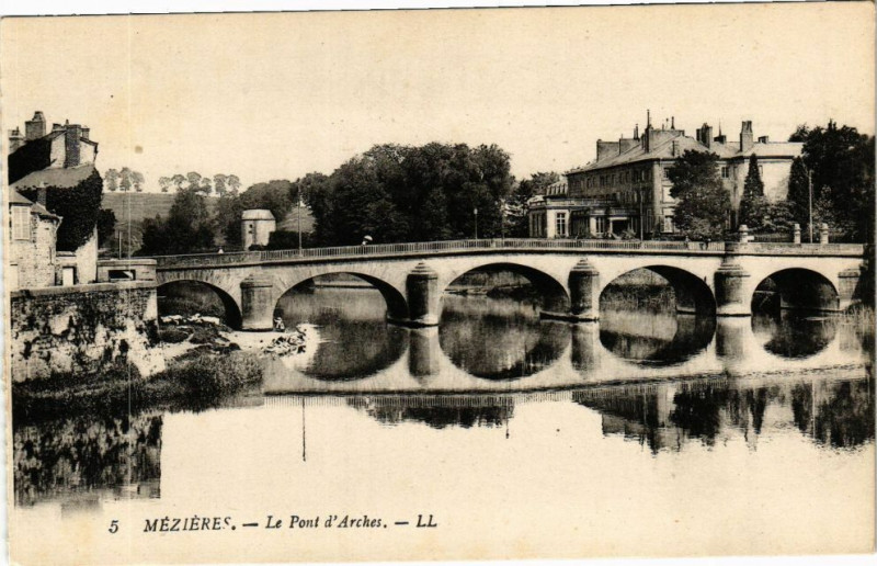 Carte postale ancienne Mezieres - Le Pont d'Arches