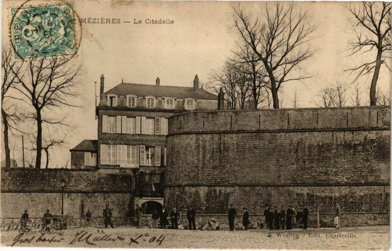 Carte postale ancienne Mezieres - La Citadelle