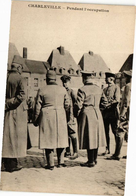 Carte postale ancienne Charleville - Pendant l'occupation