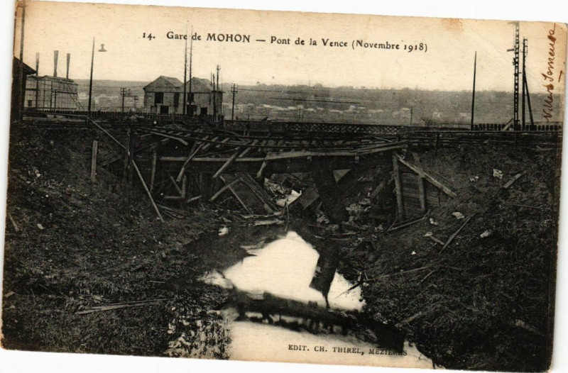 Carte postale ancienne Gare de Mohon - Pont de la Vence (Novembre 1918)