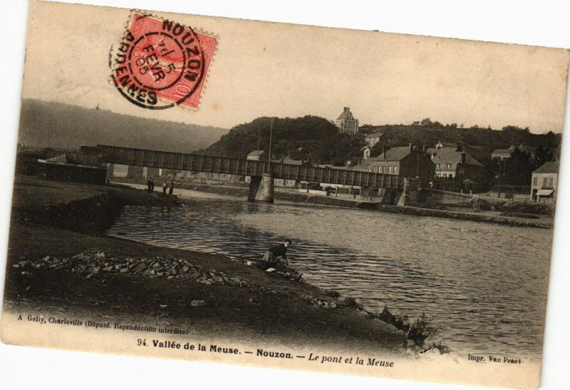 Carte postale ancienne Vallée de la Meuse - Nouzon - Le Pont et la Meuse