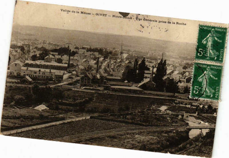 Carte postale ancienne Vallée de la Meuse - Notre-Dame - Vue Générale prise de la Roche