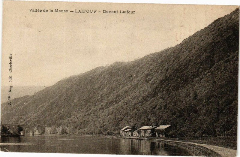 Carte postale ancienne Vallée de la Meuse - Laifour - Devant Laifour à Laifour