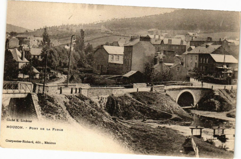 Carte postale ancienne Nouzon - Pont de la Forge