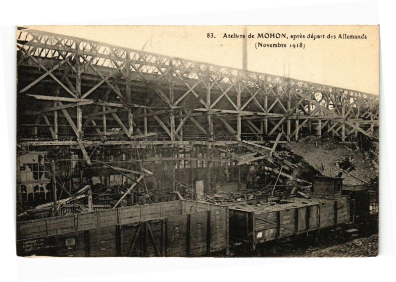 Carte postale ancienne Ateliers de Mohon aprés départ des Allemands (Novembre 1918)