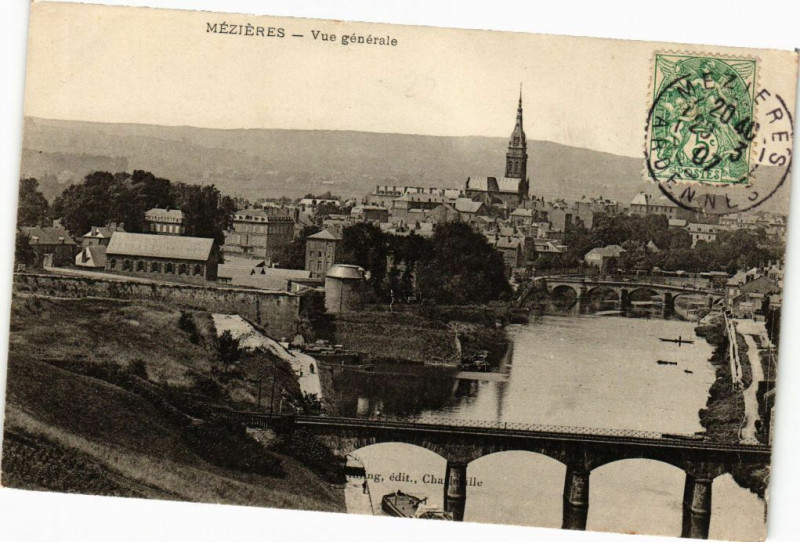 Carte postale ancienne Mezieres - Vue générale