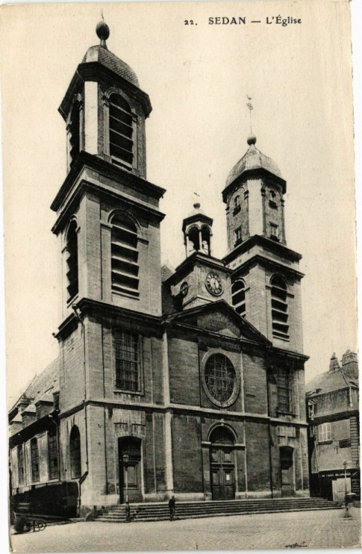 Carte postale ancienne Sedan - L'Eglise à Sedan