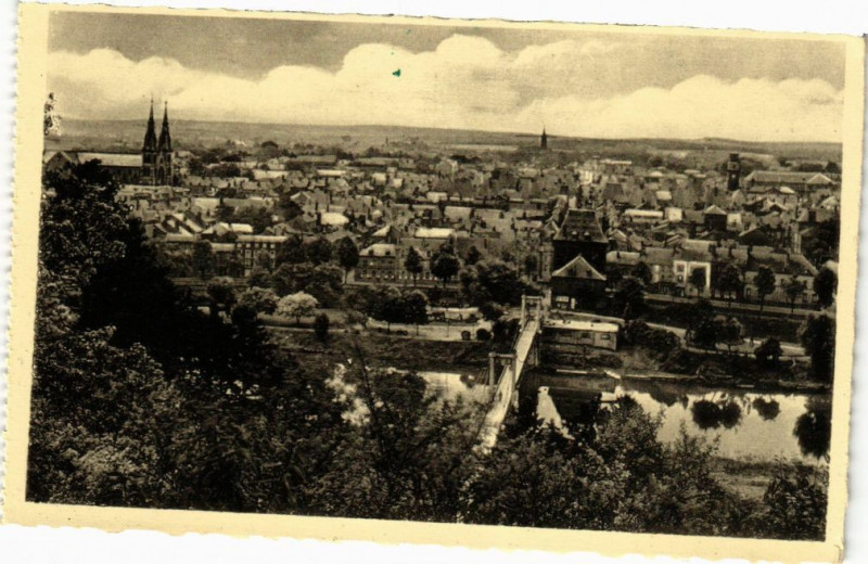 Carte postale ancienne Charleville - Mezieres - Vue générale