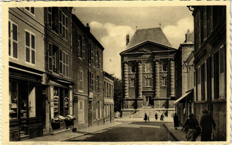 Carte postale ancienne Charleville - Le vieux Moulin