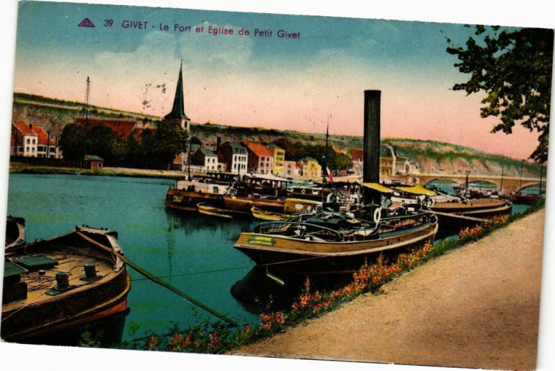 Carte postale ancienne Givet - Le Port et Eglise de Petit Gives à Givet