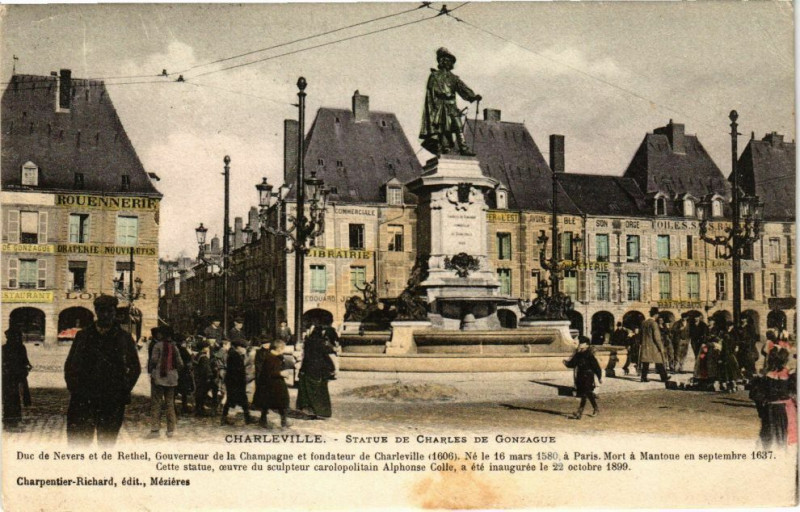 Carte postale ancienne Charleville - Statue de Charles de Gonzague