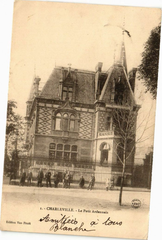 Carte postale ancienne Charleville - Le Petit Ardennais