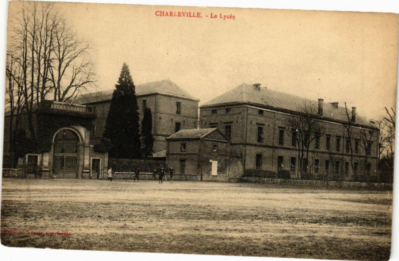 Carte postale ancienne Charleville - La Lycée