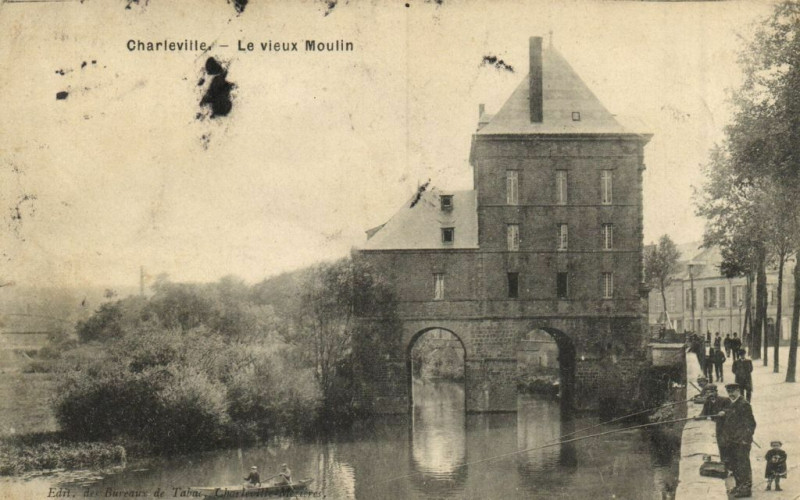 Carte postale ancienne Charleville - Le vieux Moulin