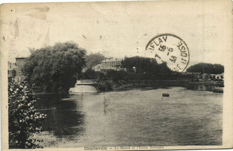 Carte postale ancienne Charleville - La Meuse et l'Ecole Normale