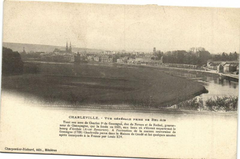 Carte postale ancienne Charleville - Vue générale prise de Bel-Air