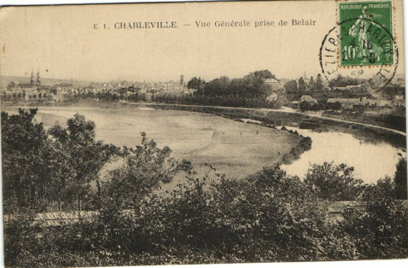 Carte postale ancienne Charleville - Vue Générale prise de Belair