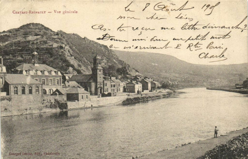 Carte postale ancienne Chateau-Regnault - Vue générale