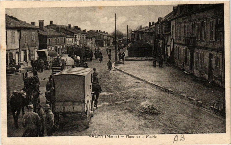 Carte postale ancienne Valmy Place de la Mairie