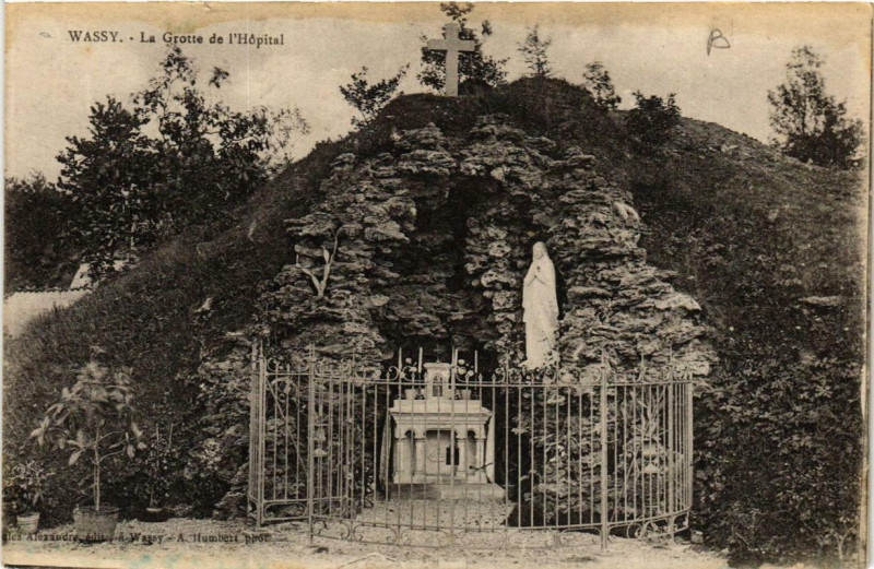 Carte postale ancienne Wassy La Grotte de l'Hopital à Wassy