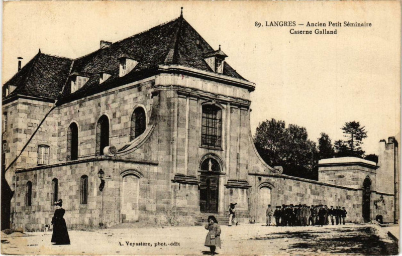 Carte postale ancienne Langres Ancien Petit Seminaire à Langres