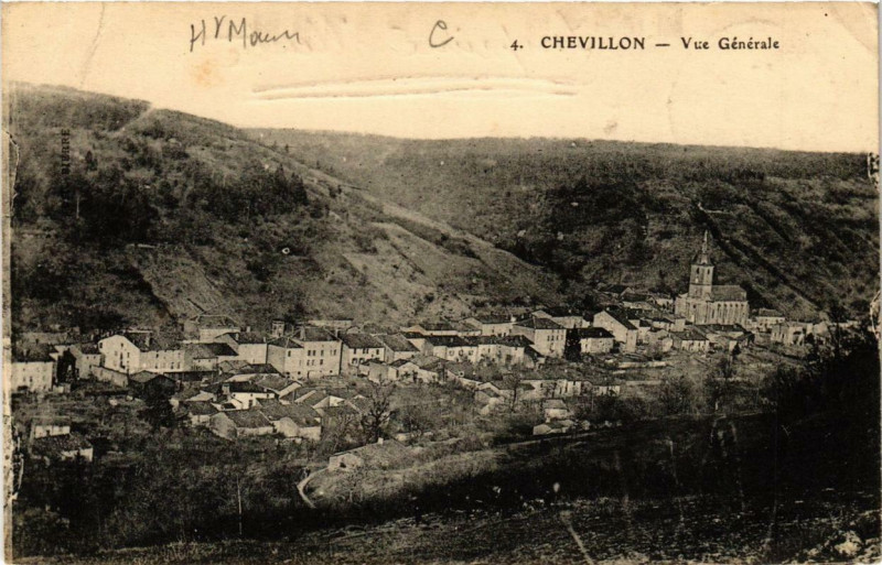 Carte postale ancienne Chevillon Vue générale à Chevillon