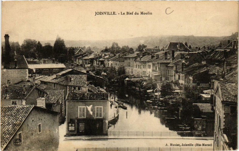 Carte postale ancienne Joinville Le Bief du Moulin à Joinville