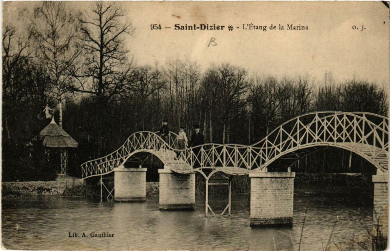 Carte postale ancienne Saint-Dizier L'Etang de la Marina à Saint-Dizier