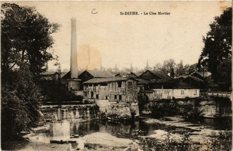 Carte postale ancienne Saint-Dizier Le Clos Mortier à Saint-Dizier