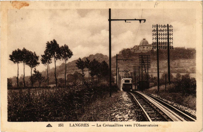 Carte postale ancienne Langres La Cremaillere vers l'Observatoire à Langres