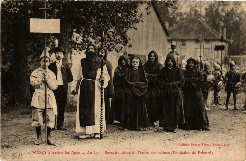 Carte postale ancienne Wassy a travers les Ages - An 672 - Bercaire, abbe du Der et à Wassy