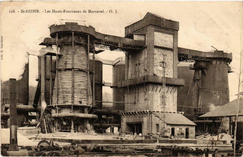 Carte postale ancienne Saint-Dizier Les Hauts-Fourneaux de Marnaval à Saint-Dizier
