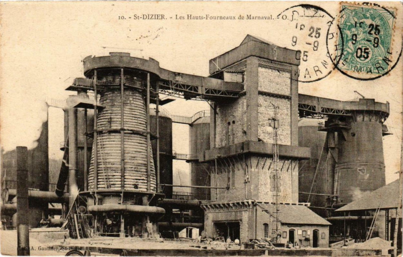 Carte postale ancienne Saint-Dizier Les Hauts-Fourneaux de Marnaval à Saint-Dizier