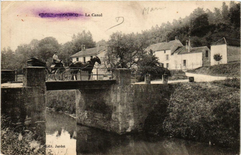 Carte postale ancienne Le Canal